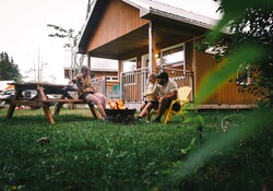 Huit recettes sur feu de camp à essayer cette saison